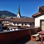 Baeckenhaus Daire Stumm